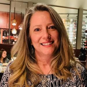 Meet your Posher, Cassandra